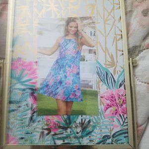 NEW IN BOX Lilly Pulitzer Slathouse Frame